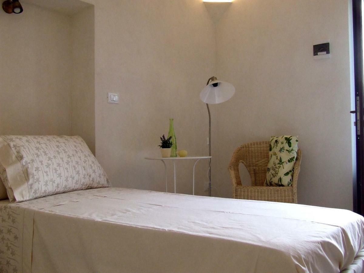 Bed and Breakfast Il Giardino Di Viola Ceglie Messapica Exterior foto